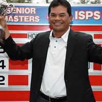 F.ミノザが逆転優勝でツアー通算3勝目を飾った（画像提供：日本プロゴルフ協会） 2013年 ISPS HANDA CUP 秋晴れのシニアマスターズ