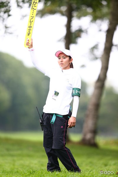2013年 日本女子プロゴルフ選手権大会コニカミノルタ杯 2日目 ルーキーキャンプ 本年度のLPGA入会者の江澤亜弥ちゃん、大会運営をお手伝い