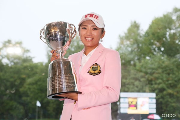 2013年 日本女子プロゴルフ選手権大会コニカミノルタ杯 最終日 イ・ボミ 6ホールのプレーオフで比嘉を下し勝利を掴んだイ・ボミ