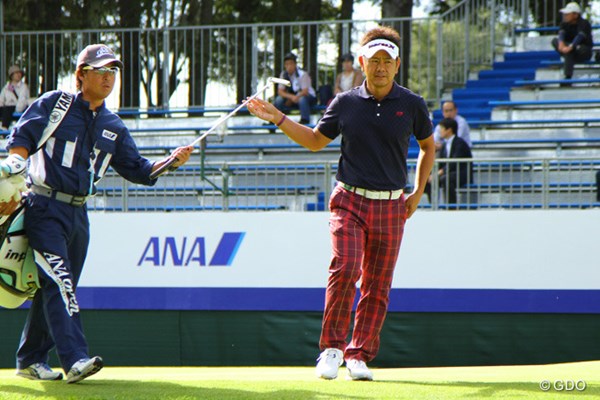 2013年 ANAオープンゴルフトーナメント 事前 藤田寛之 昨年は歓喜の中心にいた18番グリーン。藤田は今年、秋口にシーズン初勝利を狙う。