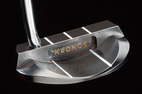 米国からこだわりのパター『KRONOS GOLF』