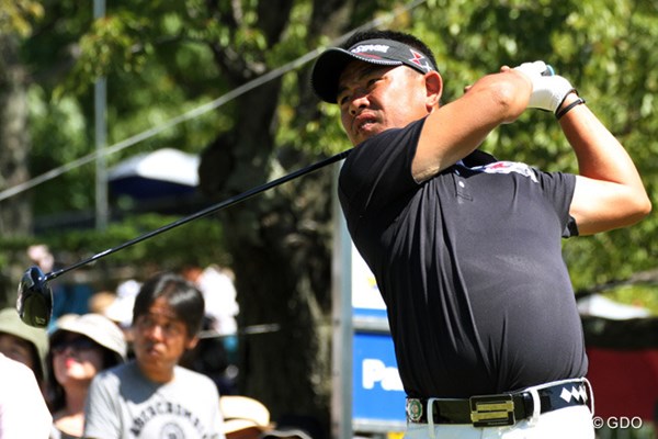 2013年 アジアパシフィックオープンゴルフチャンピオンシップ パナソニックオープン 2日目 平塚哲二 2年前の大会王者・平塚が5ストローク伸ばして3位タイに浮上した。