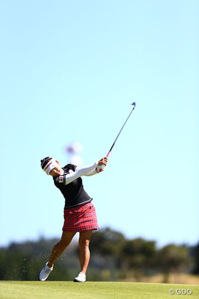 2013年 ミヤギテレビ杯ダンロップ女子オープンゴルフトーナメント 初日 有村智恵 2オーバーフィニッシュまだ調子が上がってこないのかな