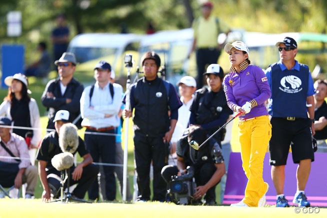 横峯さくら 2週連続Vへ好発進も・・・ショットに課題