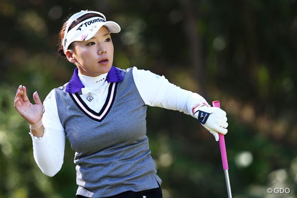 2013年 ミヤギテレビ杯ダンロップ女子オープンゴルフトーナメント 2日目 有村智恵 なんとか予選は通過して第2の故郷仙台の皆へ勇姿を見せることができてなによりです