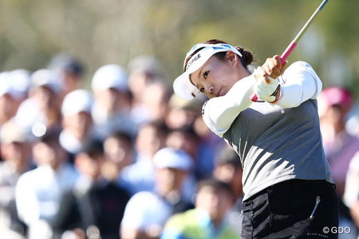 米ツアーから一時帰国中の有村智恵は38位に後退。ショットの悩みは深そう 2013年 ミヤギテレビ杯ダンロップ女子オープンゴルフトーナメント 2日目 有村智恵