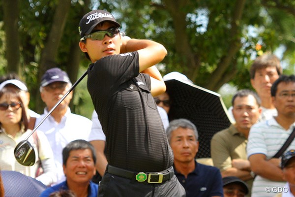2013年 アジアパシフィックオープンゴルフチャンピオンシップ パナソニックオープン 最終日 川村昌弘 うれしいツアー初勝利。まだ二十歳の川村だが、球筋を自在に操ってゴルフを組み立てる。