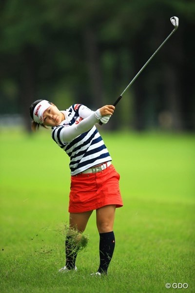 2013年 日本女子オープンゴルフ選手権競技 2日目 井芹美保子 スタートホールでいきなりのダボ。ノーバーディでしたが、その後も崩れることなく、3位タイに踏み止まりました。