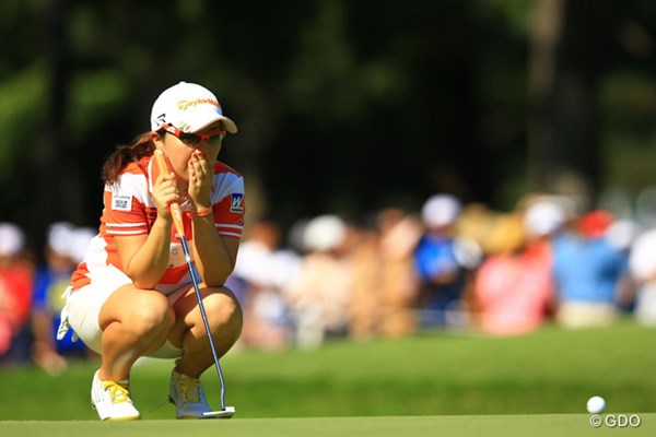 2013年 日本女子オープンゴルフ選手権競技 最終日 宮里美香 これが5打差のプレッシャーだったのでしょうか？前半はいつもの美香ちゃんとは別人で、ショットも乱れ、パットも乱れていました。