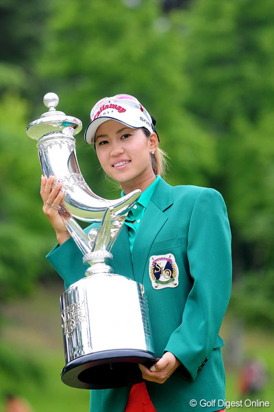 人気女子プロゴルファー上田桃子トーナメント実使用オウンボール