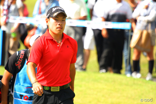 藤本佳則が単独首位！ 川村昌弘が4位に急浮上