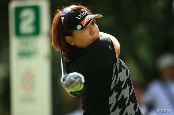 2013年 スタンレーレディスゴルフトーナメント 初日 吉田弓美子 使い始めて3日目のニュードライバーで好スコアをマークした吉田弓美子