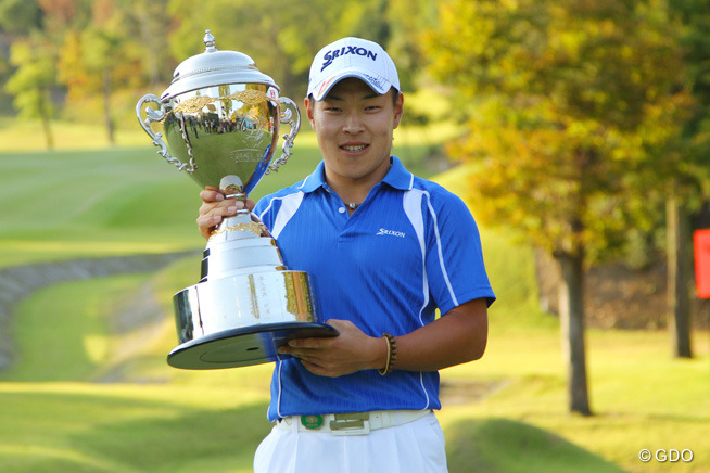 男子プロゴルファー 藤本佳則 ネスレ優勝！直筆サイン入り本人