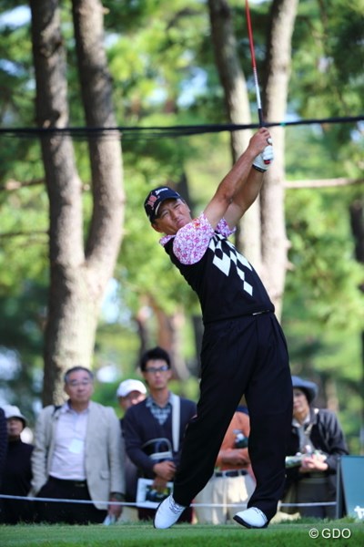 2013年 日本オープンゴルフ選手権競技 2日目 細川和彦 アドレスした瞬間に打つ。そのスピード感に脱帽。。。ちなみにチーしてたけど。