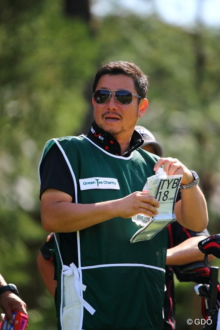 2013年 日本オープンゴルフ選手権競技 2日目 小岸キャディ