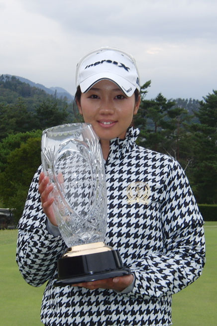 葭葉ルミが2日連続イーグルで逆転！プロ初勝利（2013年大会）