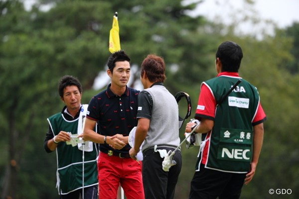 2013年 日本オープンゴルフ選手権競技 3日目 キム・キョンテ、キム・ヒョンソン 君なんていう名？キム？奇遇だね。僕もキムだもん。