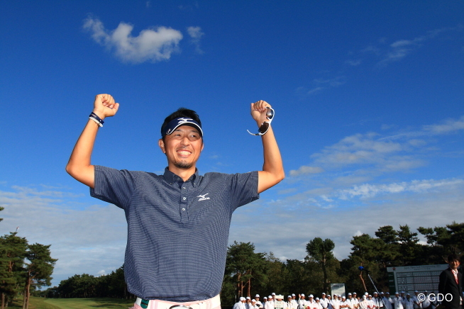 同窓対決！先輩・小林正則が見せた意地の勝負パット