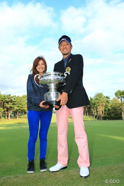 2013年 日本オープンゴルフ選手権競技 最終日 小林正則 7月末に麻理子夫人と入籍した小林正則。4000万円の優勝賞金で式場もグレードアップする？