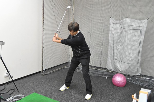 golftec テークバックで腰はむしろ左に！！ 5-2