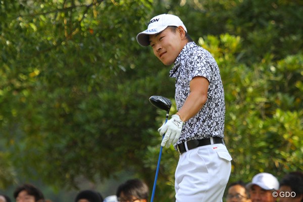 2013年 マイナビABCチャンピオンシップゴルフトーナメント 3日目 藤本佳則 首位に1打差の2位タイから逆転を狙う藤本佳則。最終日は最終組で先輩の池田勇太に挑戦だ。