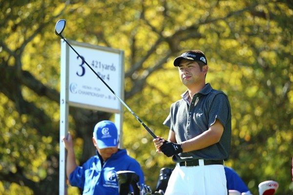 穏やかな表情でプレーを続ける池田勇太。決勝ラウンドはまず追う立場で迎える