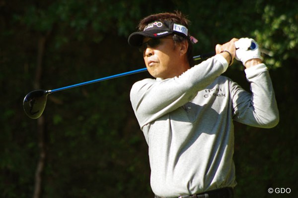 「ゴルフはハート」。奥田靖己がツアー初優勝を懸け単独首位で最終日へ