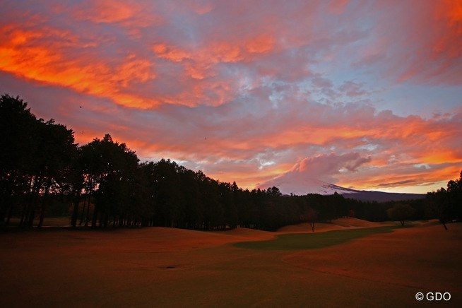 2013年 三井住友VISA太平洋マスターズ 2日目 夕暮れ