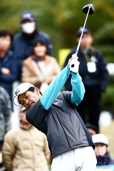 2013年 カシオワールドオープンゴルフトーナメント 初日 手嶋多一 現役最長17年連続での賞金シードを継続中の手嶋多一。現在は圏内だが気は抜けない。
