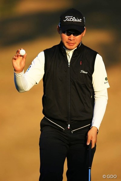 2013年 ゴルフ日本シリーズJTカップ 初日 川村昌弘 同じく初出場の川村くんは、出入りの激しいゴルフでしたが、イーブンパー15位タイスタートです。