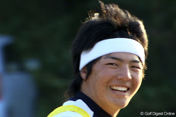 石川遼 番組では、つかの間のオフにサッカーに興じる石川遼の姿も見られる。