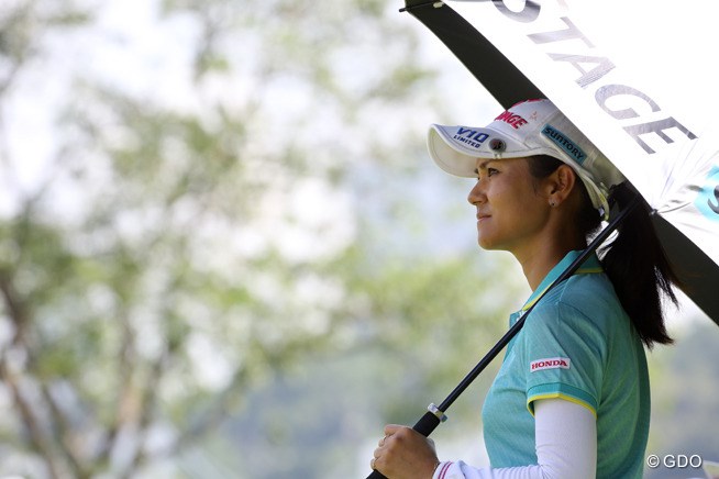 宮里藍 風を制した宮里藍 首位と3打差発進 【国内女子ツアー LPGA】 ｜GDO