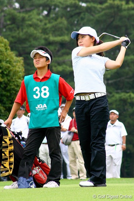 優勝候補は順当に予選突破 16歳の香妻琴乃がメダリストに 日本女子アマ 国内女子ツアー Lpga Gdo ゴルフダイジェスト オンライン