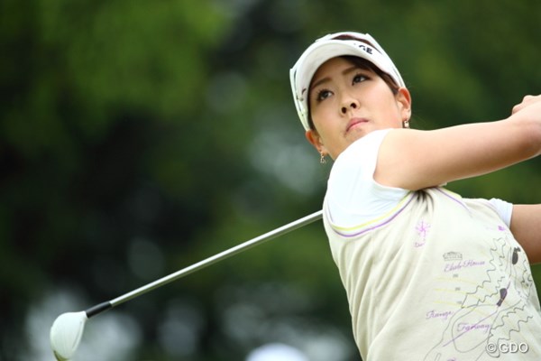 2014年 KKT杯バンテリンレディスオープン 2日目 福田真未 美しいプロが活躍するとゴルフ界が盛り上がるのだ。