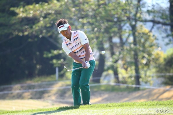 2014年 つるやオープンゴルフトーナメント 初日 藤田寛之 首位発進の藤田。例年よりもラフが長いセッティングで実力者が上位に