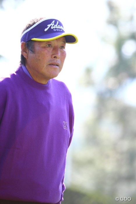 紫がこんなに似合うおじさんなんか他に見た事ない 2014年 つるやオープンゴルフトーナメント 初日 尾崎将司