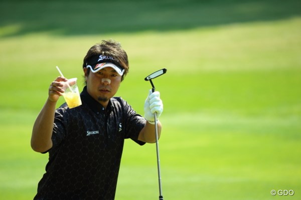 2014年 つるやオープンゴルフトーナメント 2日目 塚田陽亮 カッコつけているのか、おちゃらけているのか、どっちだ！