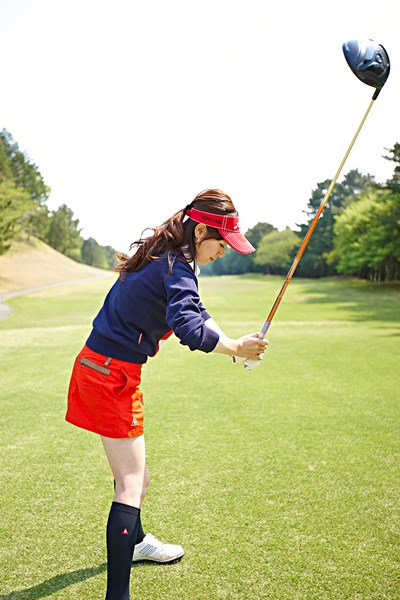 強く振るほどひどくなるスライスを解決 竹村真琴 1 4 女子プロレスキュー Gdo ゴルフレッスン 練習