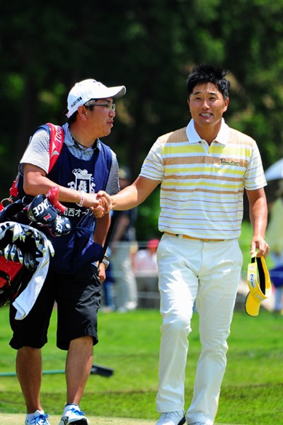 2014年 関西オープンゴルフ選手権競技 3日目 宮本勝昌 怒涛の5連続を含む9バーディで、まだまだ爆発力のあるとこを見せつけてくれましたやん！ホールアウト後はホンマにお疲れさんの表情です。5位T