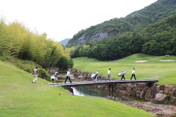 2014年 日本プロゴルフ選手権大会 日清カップヌードル杯 2日目 橋 クリークが多いだけに橋も多い