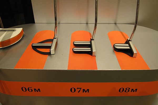 「シルバーブレード」シリーズからは大型マレットの「06M、07M、08M」が登場。高い慣性モーメントと、アライメント効果が期待できる。