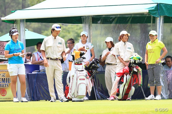 2014年 サントリーレディスオープン 3日目 （左から）佐々木笙子、森田遥、勝みなみ