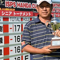 最終日「67」で逆転した加瀬秀樹が、シニア3勝目を挙げた（画像提供：日本プロゴルフ協会） 2014年 ISPS・HANDA CUP・フィランスロピーシニアトーナメント 最終日 加瀬秀樹