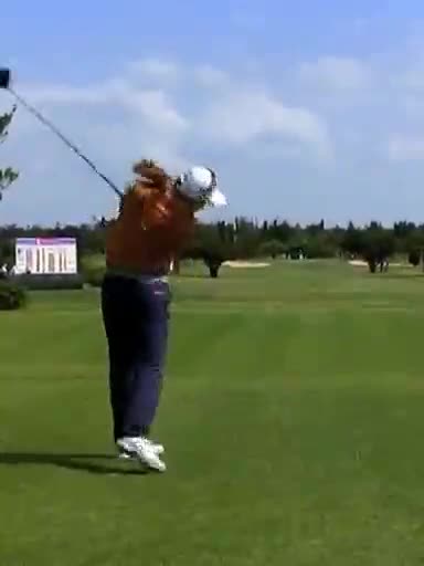 イ ボミ スイング動画 14年 ドライバー後方 Gdo ゴルフダイジェスト オンライン イ ボミ スイング動画 14年 ドライバー後方 Gdo ゴルフダイジェスト オンライン