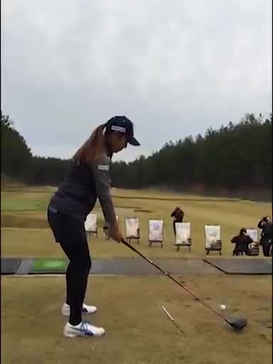 ファッショントレンド 最高かつ最も包括的なゴルフ 女子 スイング 動画