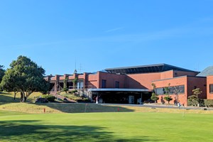 鈴峰ゴルフ倶楽部