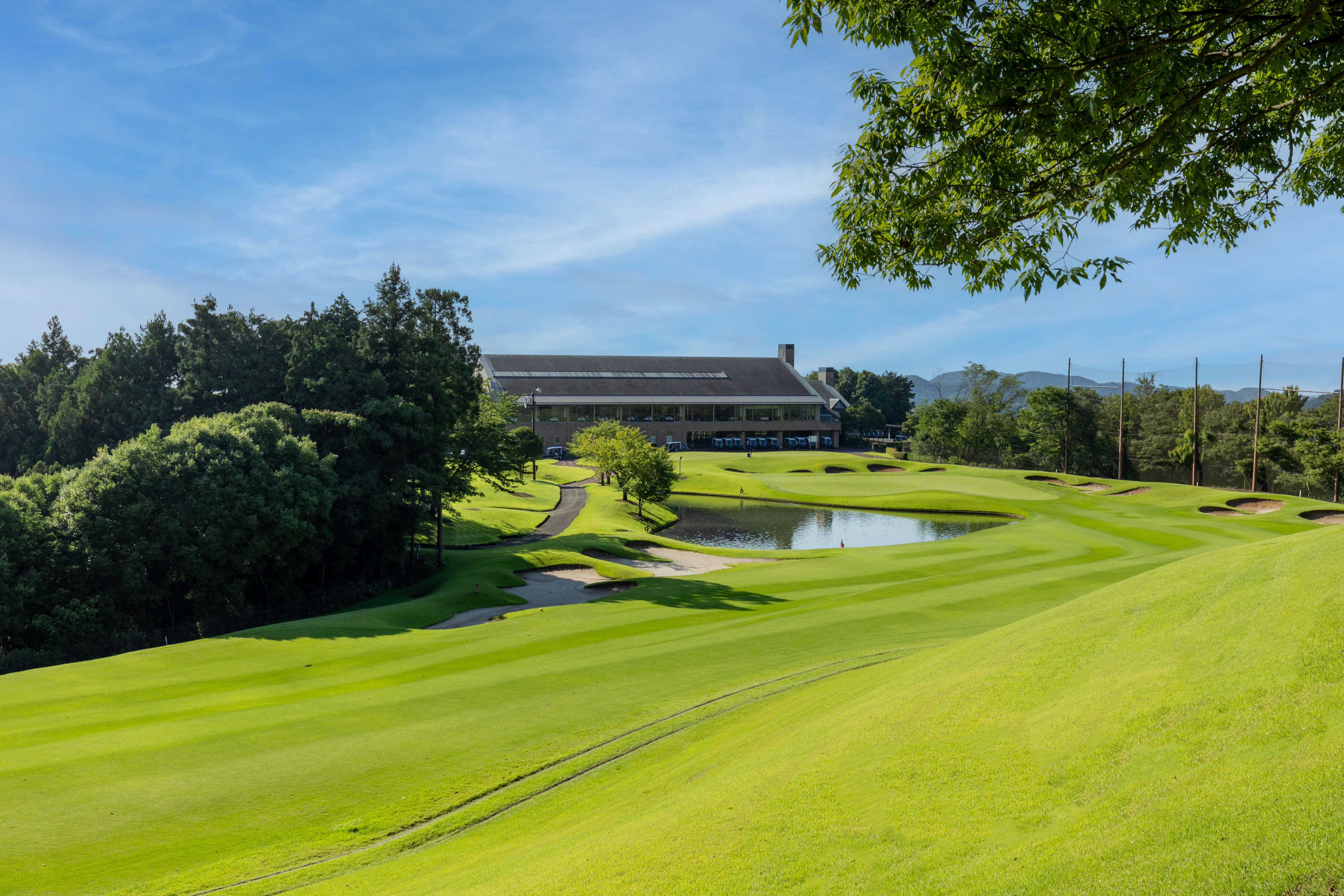 ハーモニーヒルズ ゴルフクラブ 【PGM】を予約する｜GDOゴルフ場予約