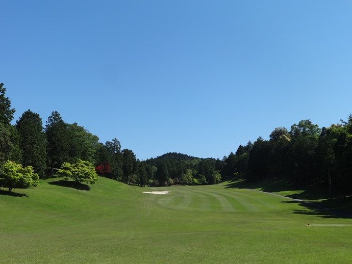 新奈良ゴルフ倶楽部