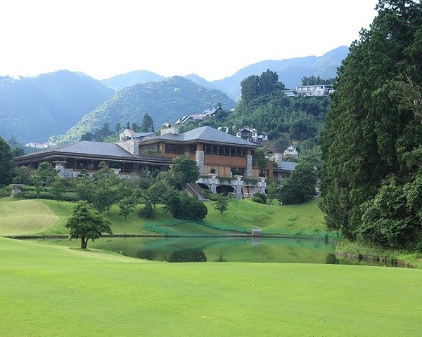 福岡雷山ゴルフ倶楽部 画像1